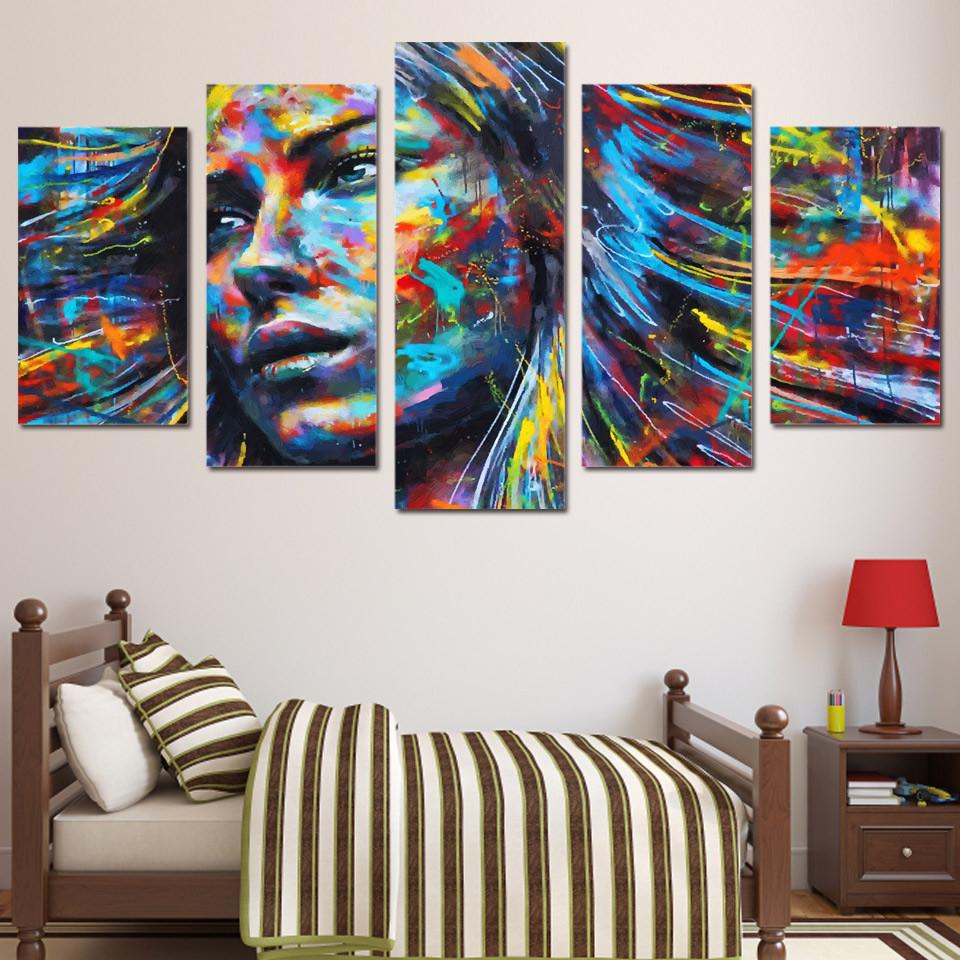 Colorful Woman | tableau | STIKEO.COM